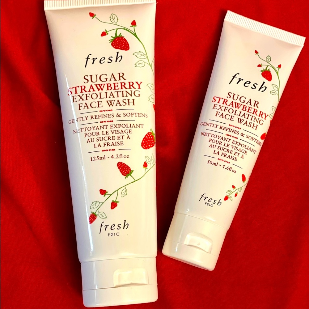 Fresh Sugar Strawberry Exfoliating Face Wash Full Size & Size  Brand New